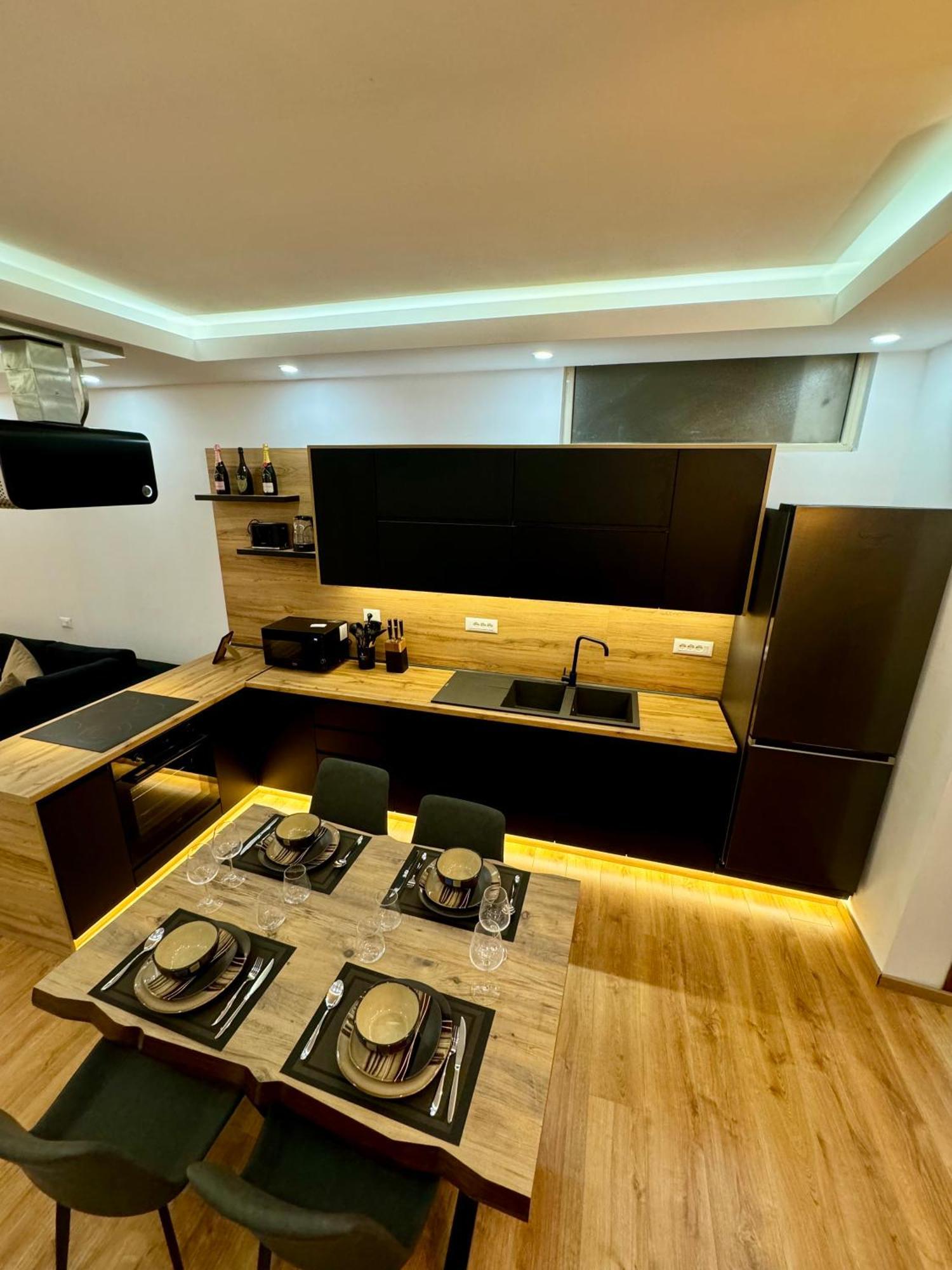 Luxury Central Baba Apartment Shkodër 외부 사진